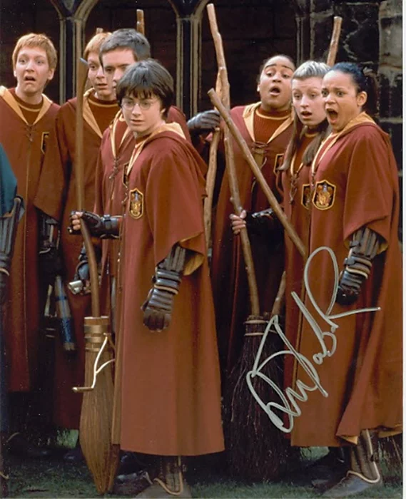 Danielle Tabor autograph