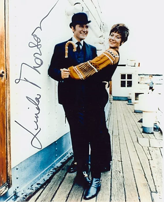Linda Thorson autograph
