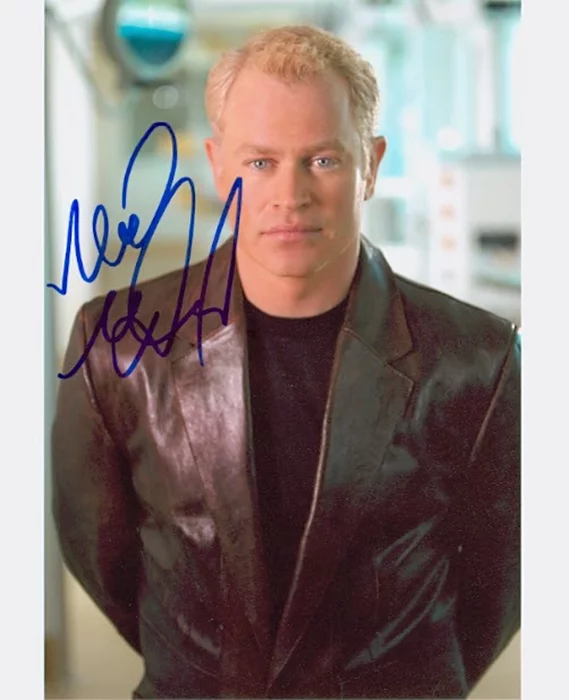 Neal McDonough autograph