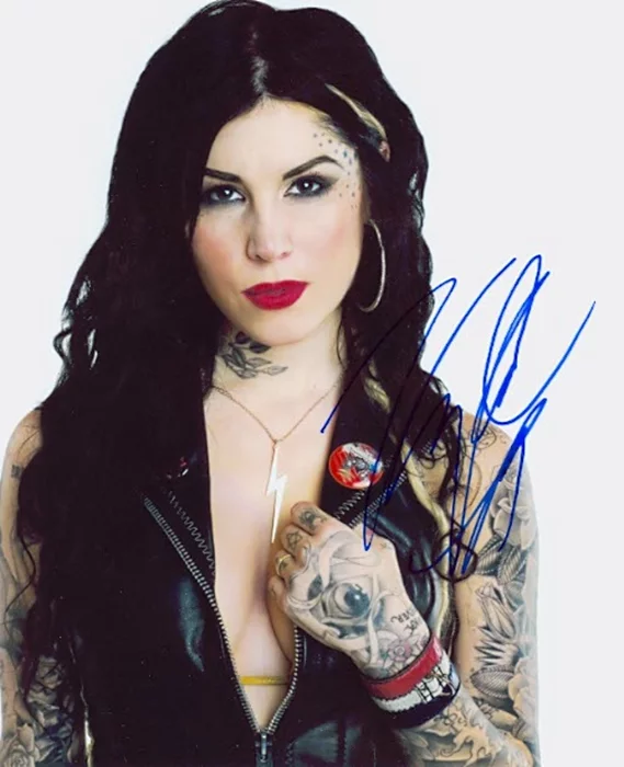 Amy Winehouse autograph