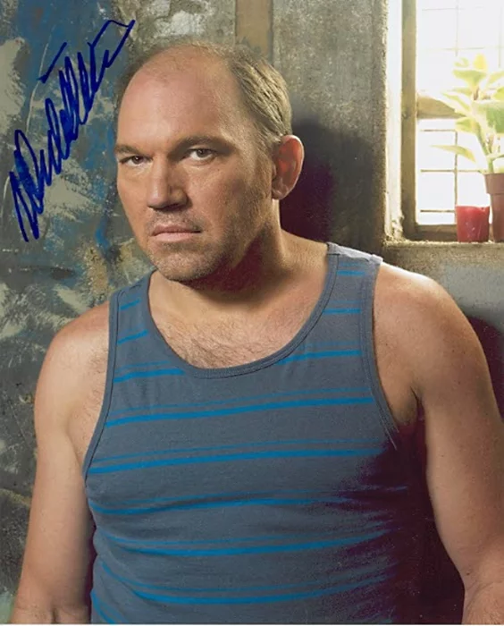 Wade Williams autograph
