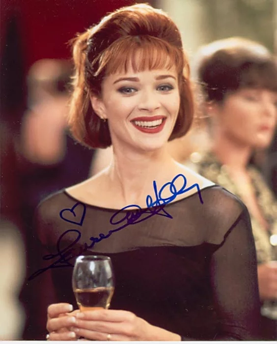 Lauren Holly autograph