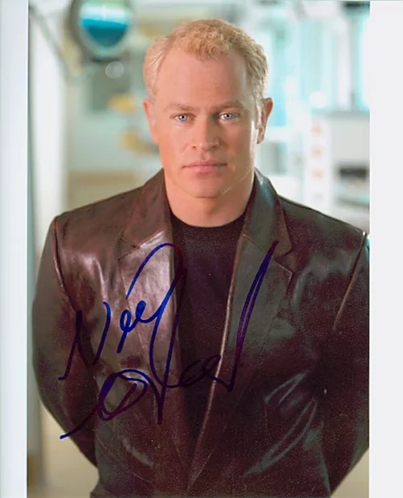 Neal McDonough autograph