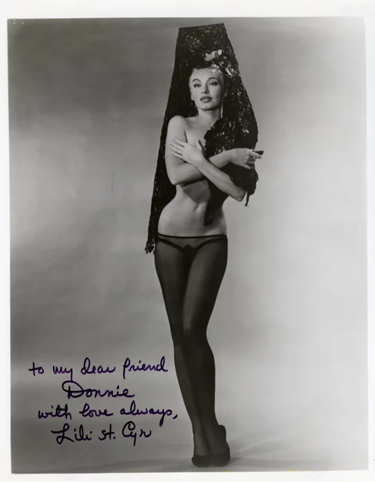 Lili St. Cyr autograph