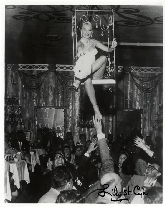 Lili St. Cyr autograph