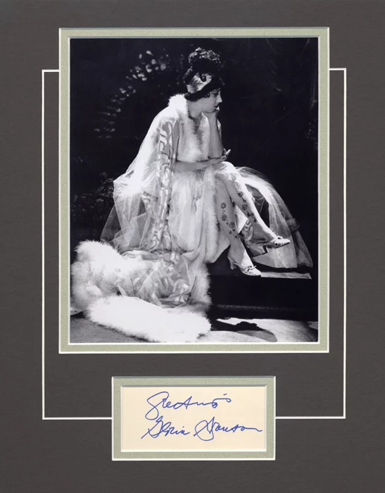 Gloria Swanson autograph