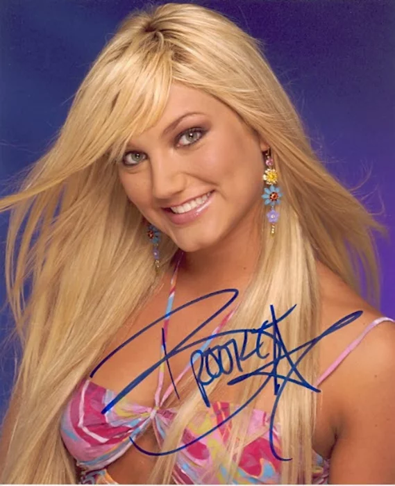 Brooke Hogan autograph
