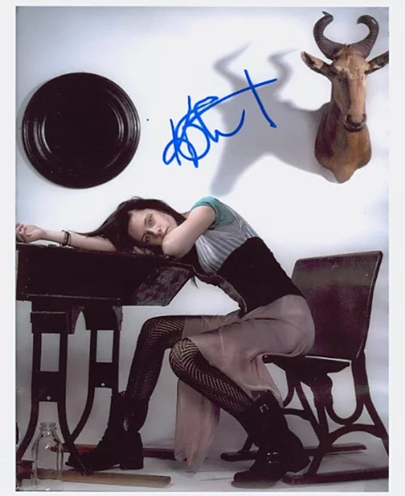 Kristen Stewart autograph