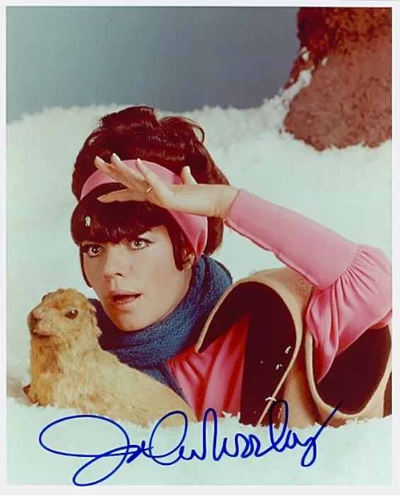 Jo Anne Worley autograph