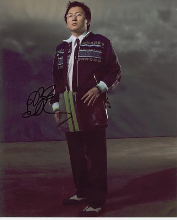 Masi Oka autograph