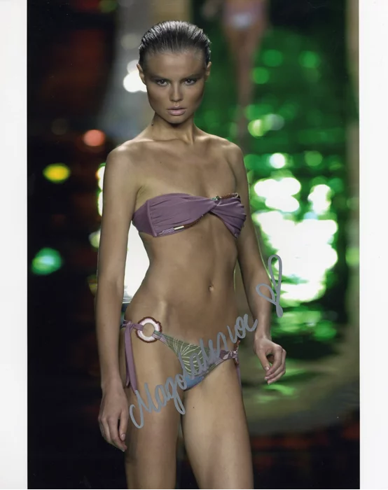 Magdalena Frackowiak autograph
