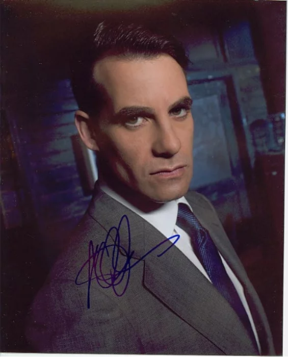 Adrian Pasdar autograph
