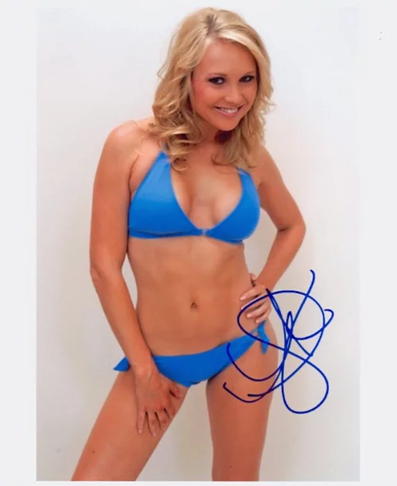 Alana Curry autograph