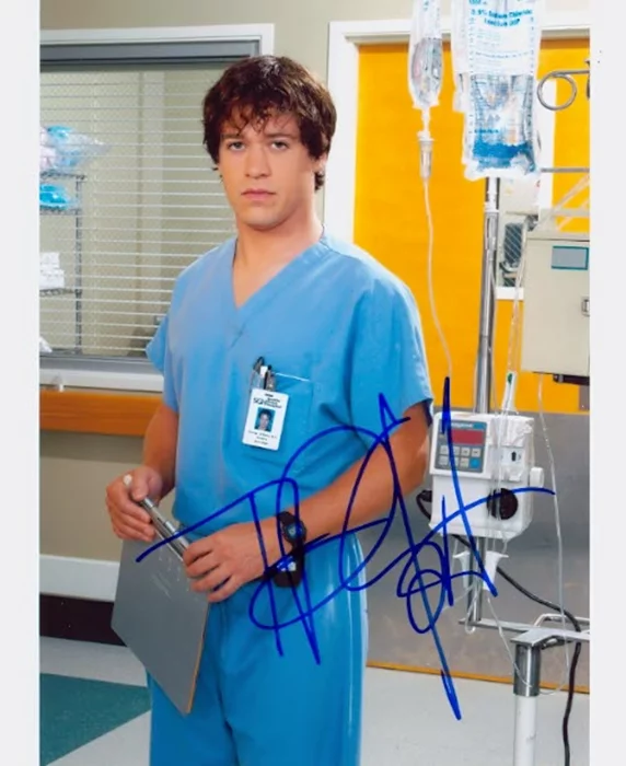 T.R. Knight autograph