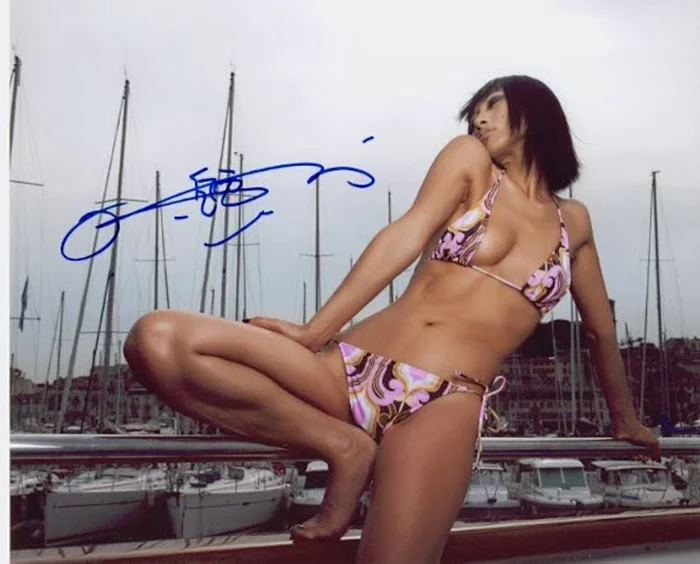 Bai Ling autograph