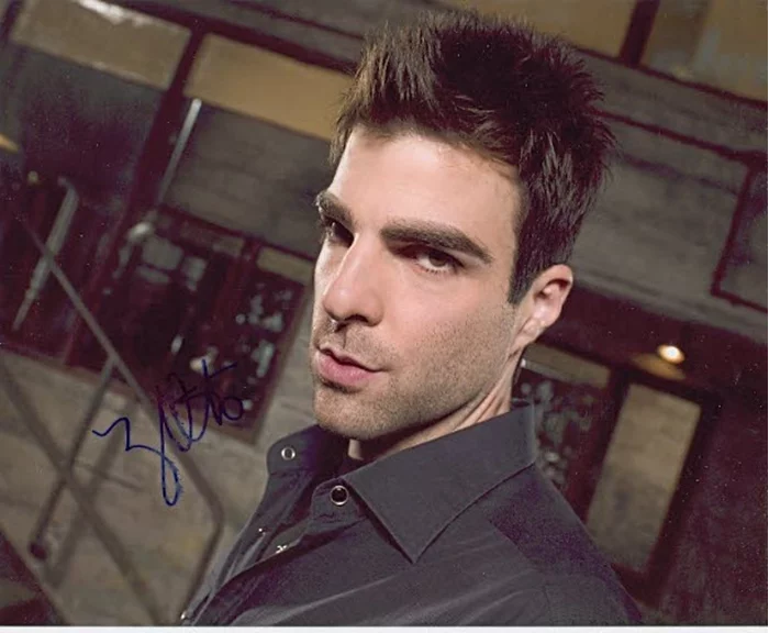 Zachary Quinto autograph