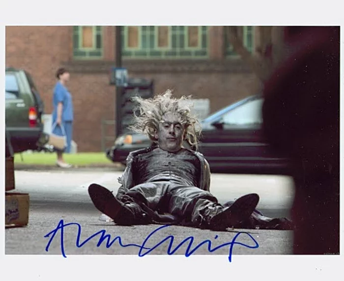 Alan Cumming autograph