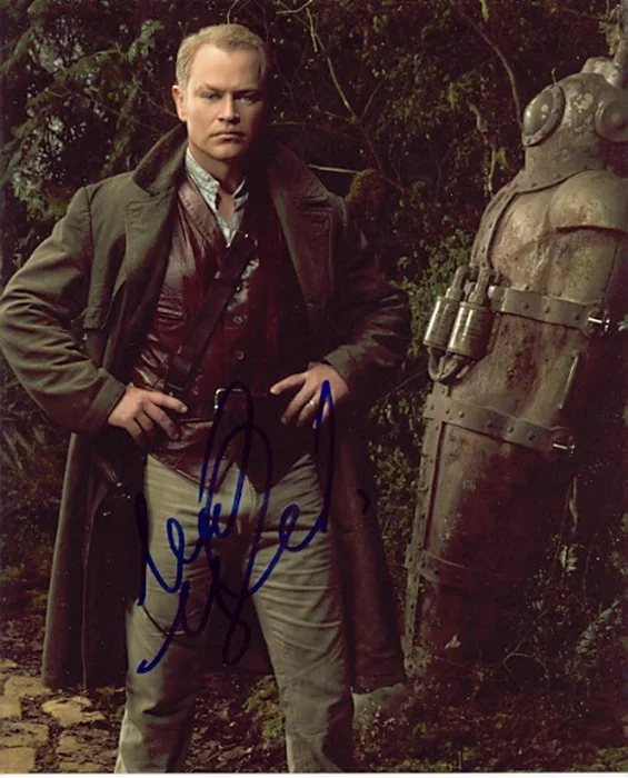 Neal McDonough autograph