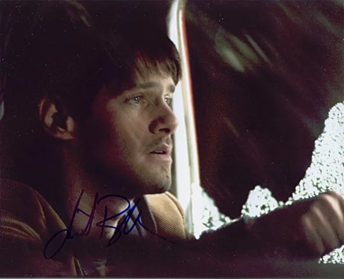 Justin Bartha autograph