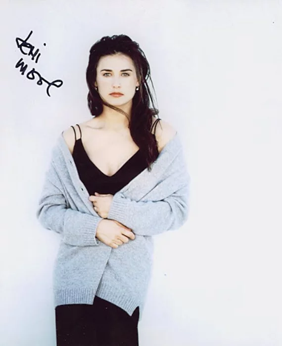 Demi Moore autograph