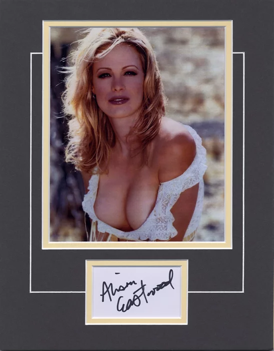 Alison Eastwood autograph