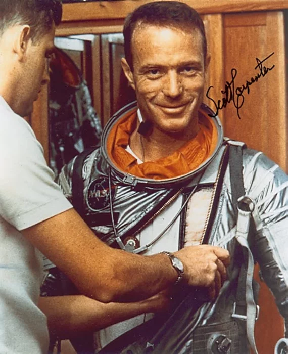 Scott Carpenter autograph