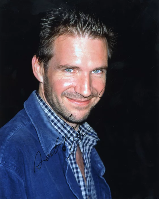 Ralph Fiennes autograph