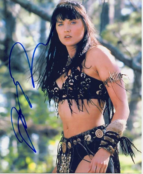 Lucy Lawless autograph