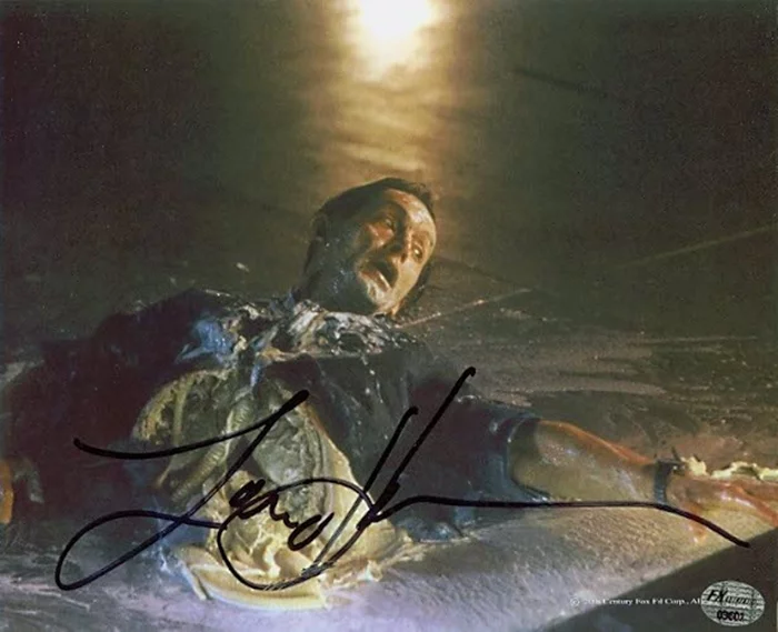Lance Henriksen autograph