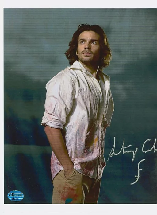 Santiago Cabrera autograph