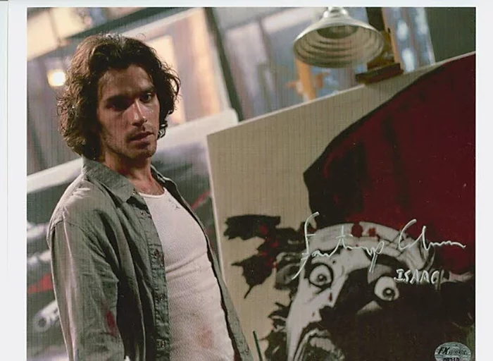 Santiago Cabrera autograph