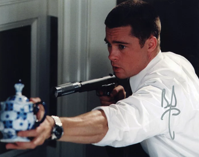 Brad Pitt autograph