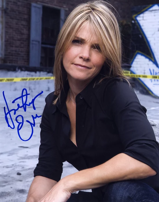 Kathryn Erbe autograph