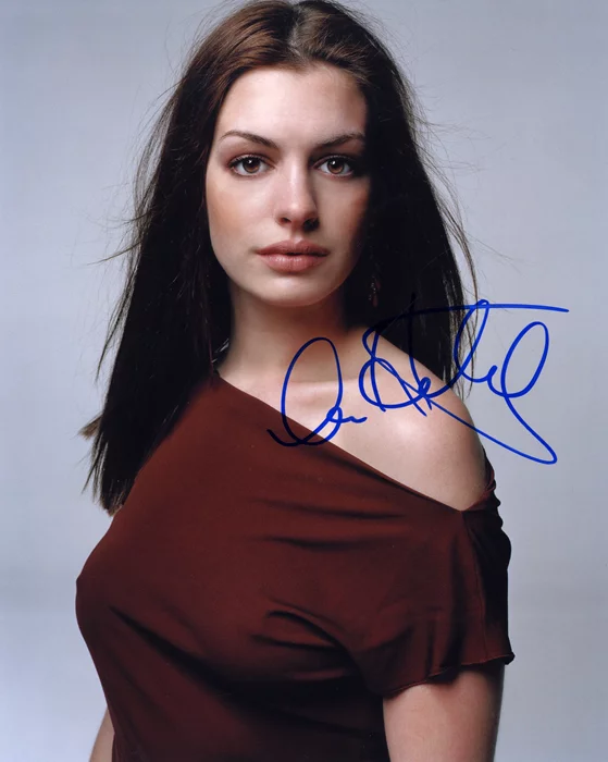 Anne Hathaway autograph