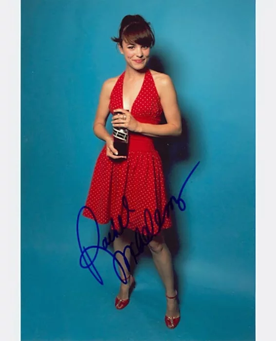 Rachel McAdams autograph