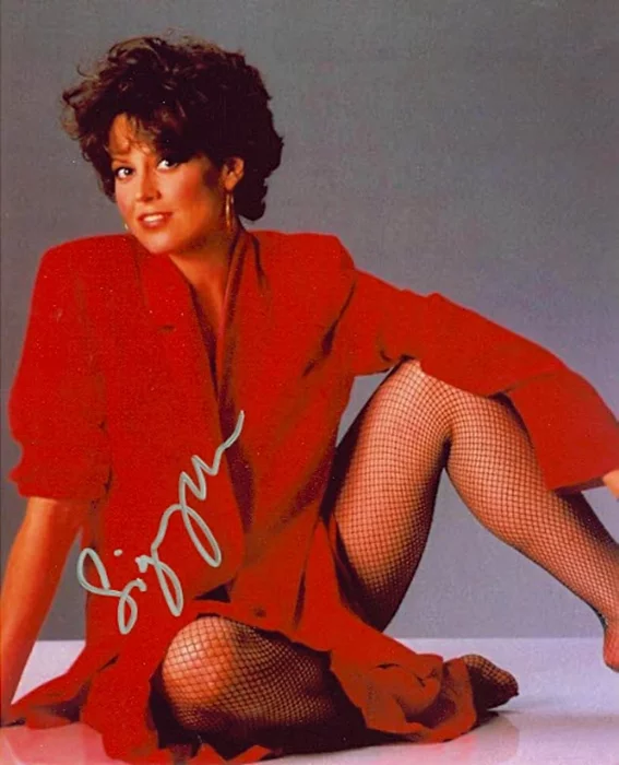 Sigourney Weaver autograph