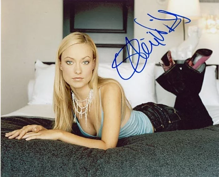 Olivia Wilde autograph