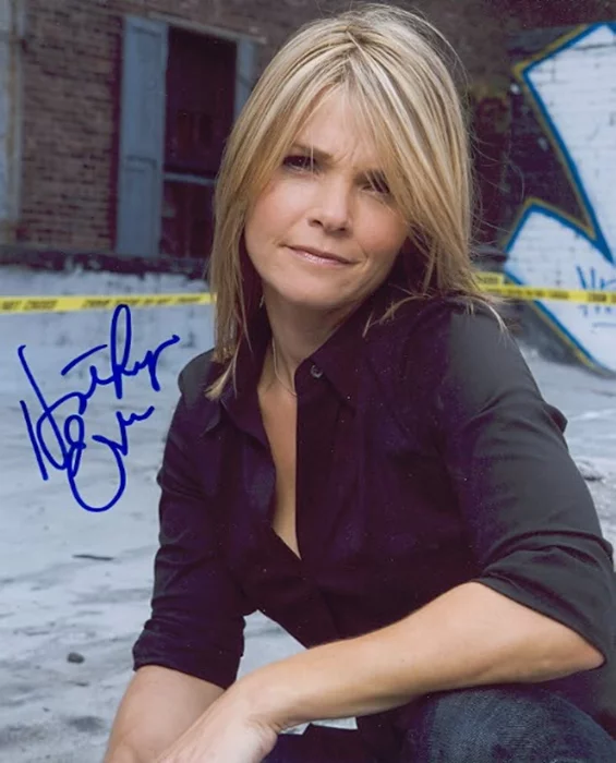 Kathryn Erbe autograph