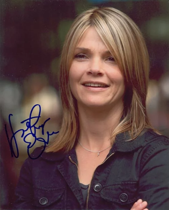 Kathryn Erbe autograph
