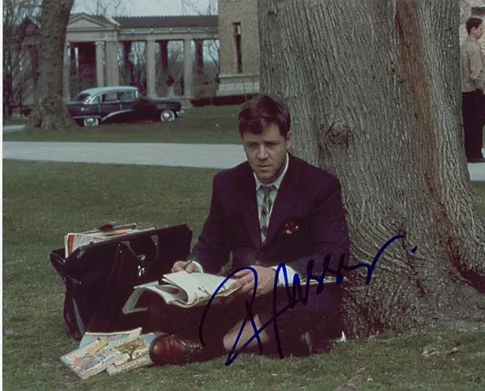 Russell Crowe autograph