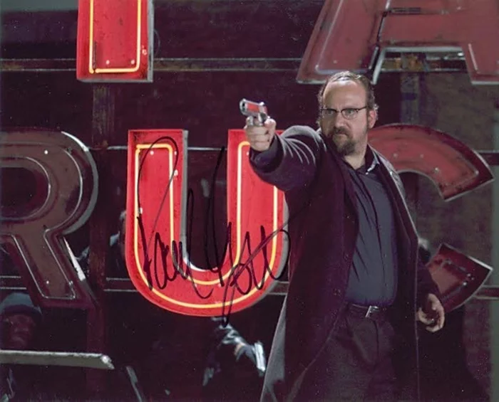 Paul Giamatti autograph