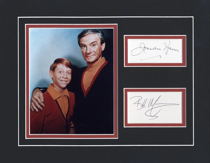 Lost In Space autograph