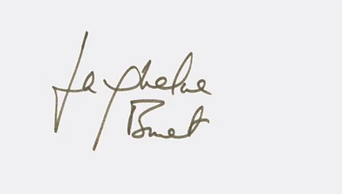 Jacqueline Bisset autograph