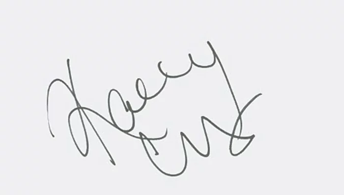 Kaley Cuoco autograph