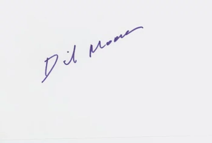 Dickie Moore autograph