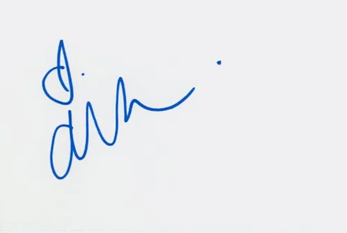Cameron Richardson autograph