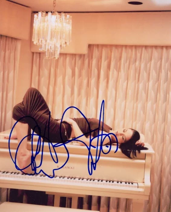 Catherine Zeta Jones autograph