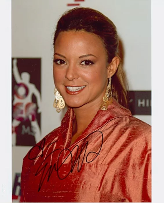 Eva LaRue autograph