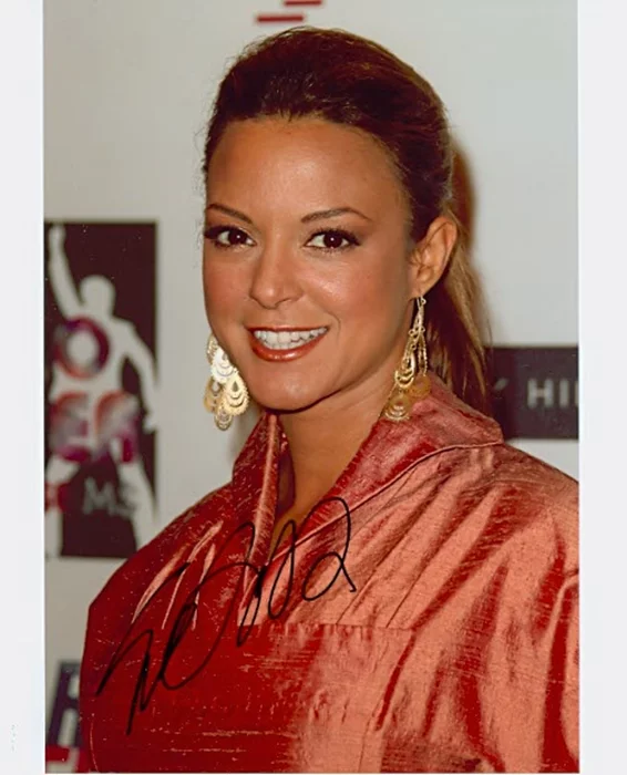 Eva LaRue autograph