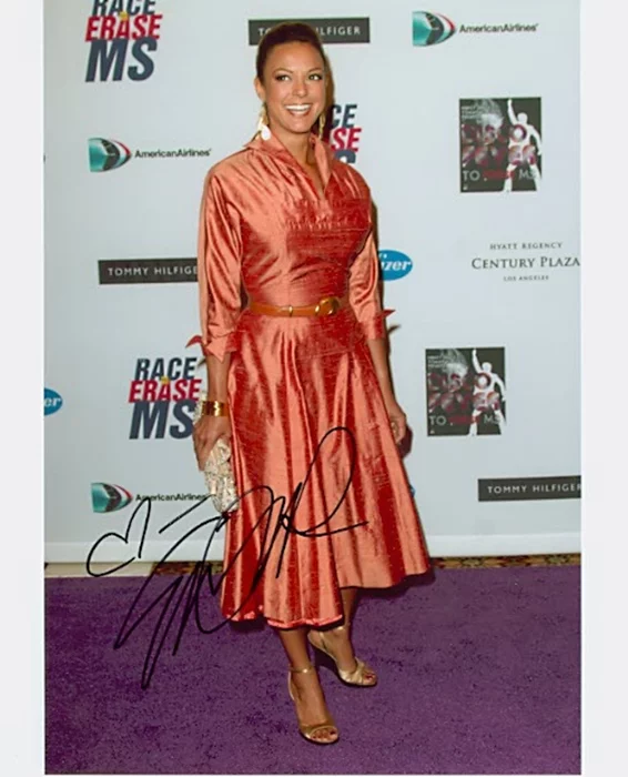 Eva LaRue autograph